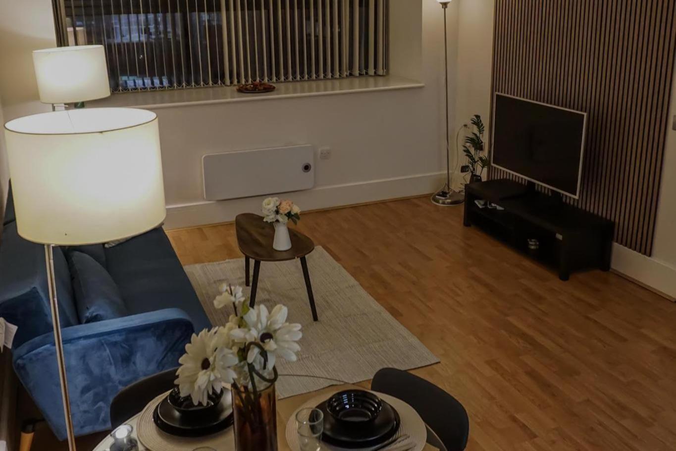 Centre Chic With 2 Bedrooms
